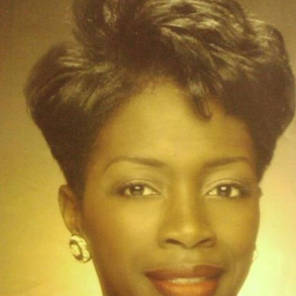 Meet your Posher, Yvonne